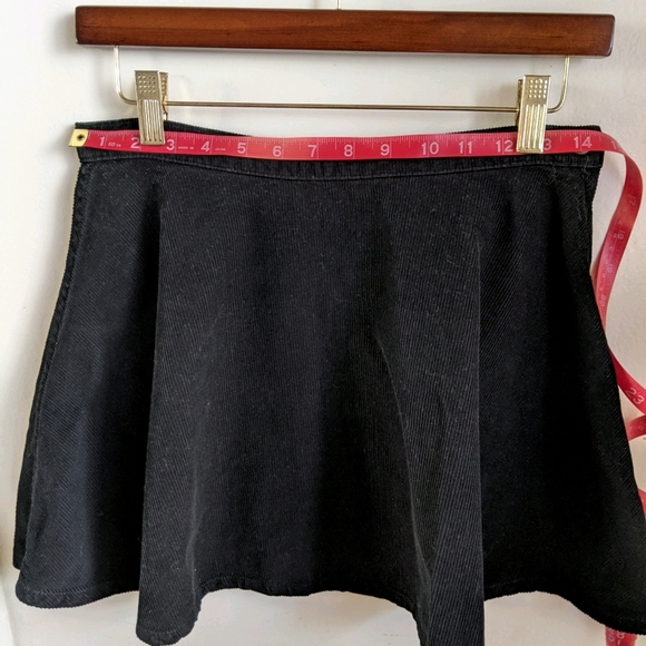 ✨Iconic✨ American Apparel AA corduroy circle skirt - Picture 2 of 3